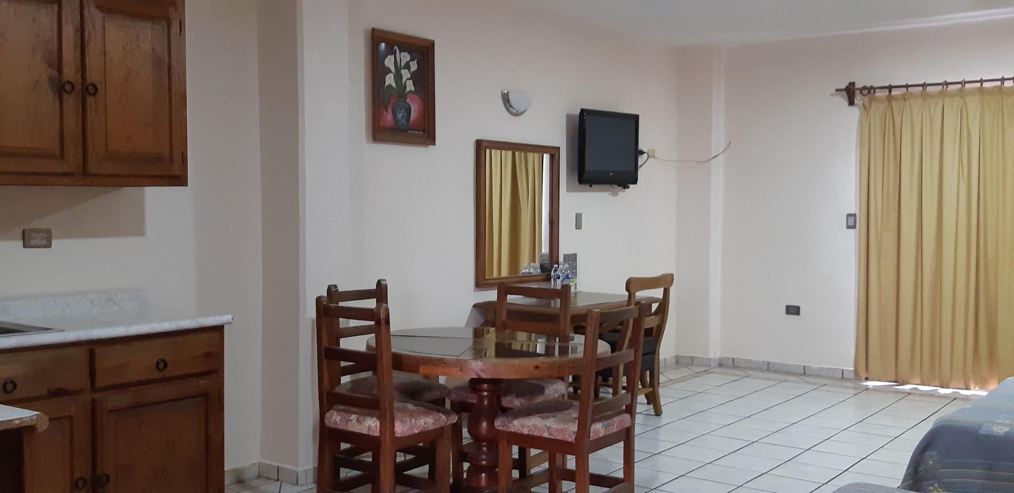 Hotel Las Fuentes Los Mochis Buitenkant foto
