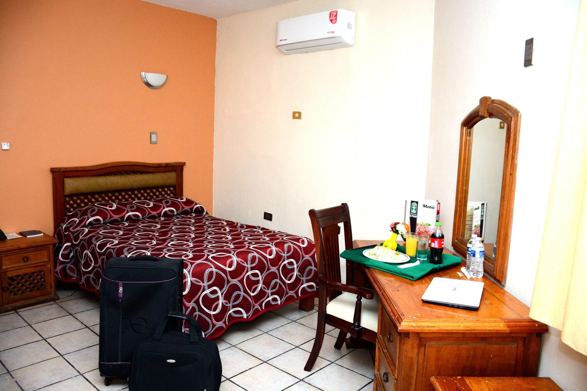 Hotel Las Fuentes Los Mochis Buitenkant foto
