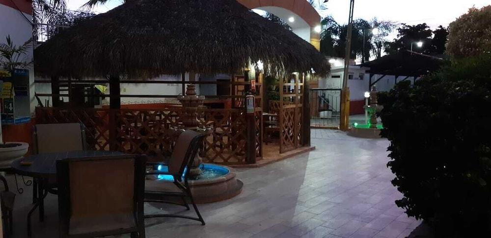 Hotel Las Fuentes Los Mochis Buitenkant foto